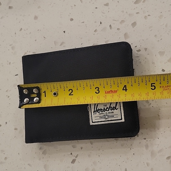 Herschel Supply Wallet - Picture 5 of 5